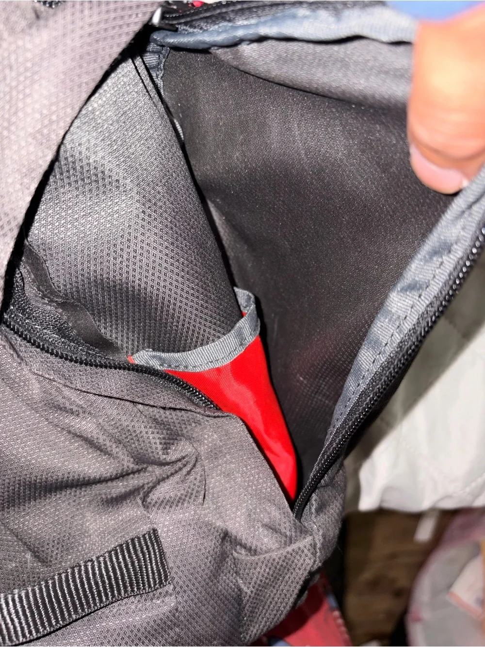 Jansport Growler Backpack 1705cu. Hold 15" Laptop Or 3L Hydration Bladder - Picture 7 of 9